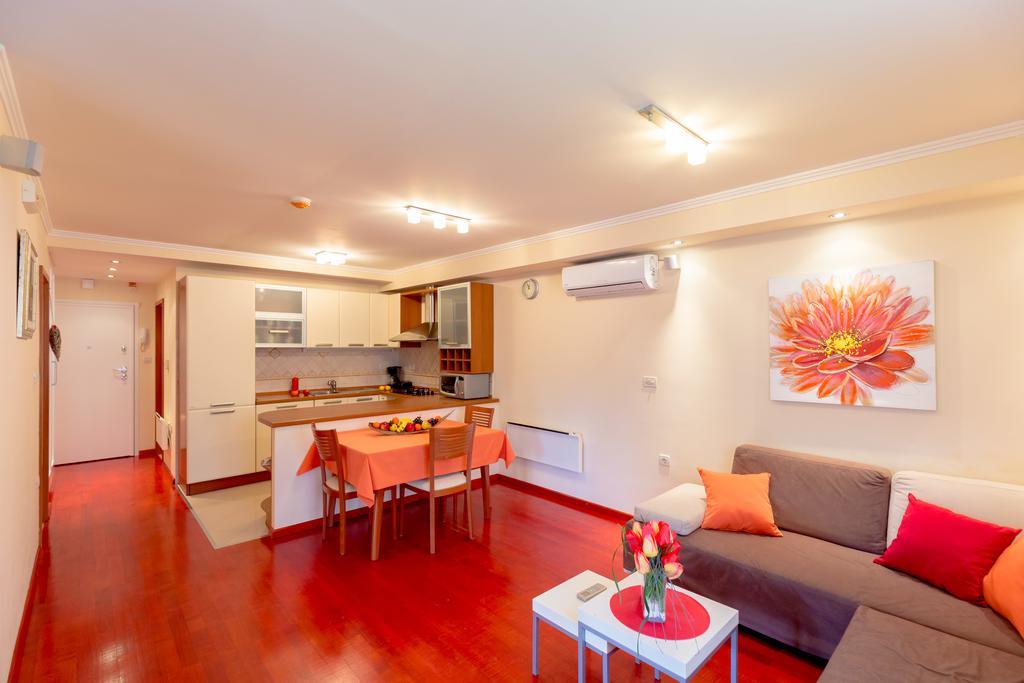 Leona & Borna'S Central Lapad Suites Ντουμπρόβνικ Εξωτερικό φωτογραφία