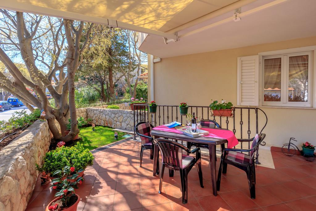 Leona & Borna'S Central Lapad Suites Ντουμπρόβνικ Εξωτερικό φωτογραφία