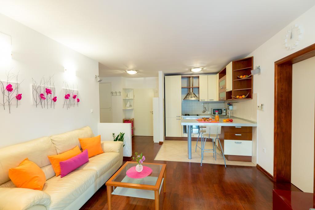 Leona & Borna'S Central Lapad Suites Ντουμπρόβνικ Εξωτερικό φωτογραφία