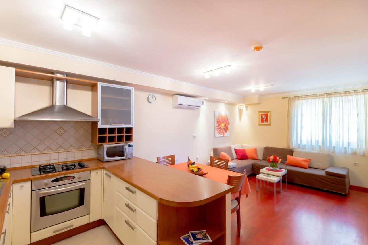 Leona & Borna'S Central Lapad Suites Ντουμπρόβνικ Εξωτερικό φωτογραφία