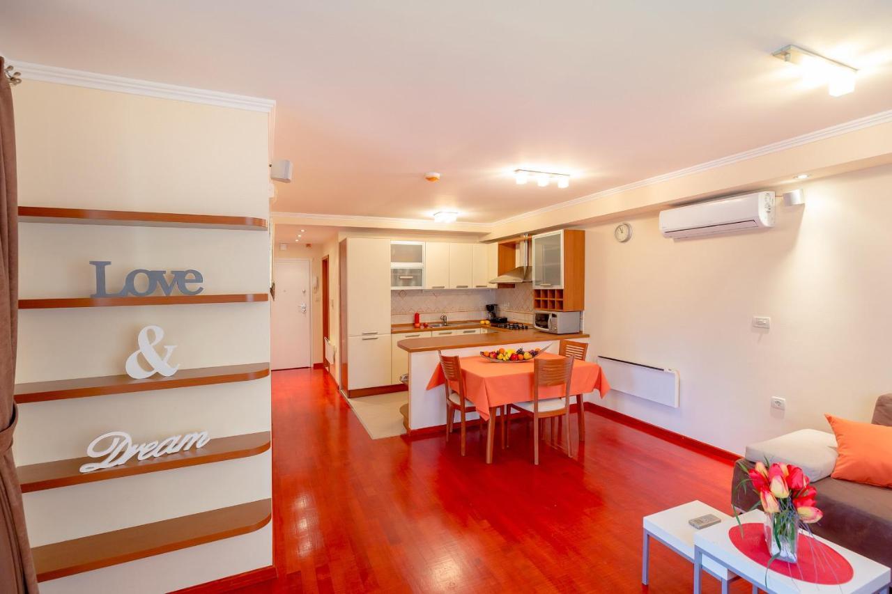 Leona & Borna'S Central Lapad Suites Ντουμπρόβνικ Εξωτερικό φωτογραφία