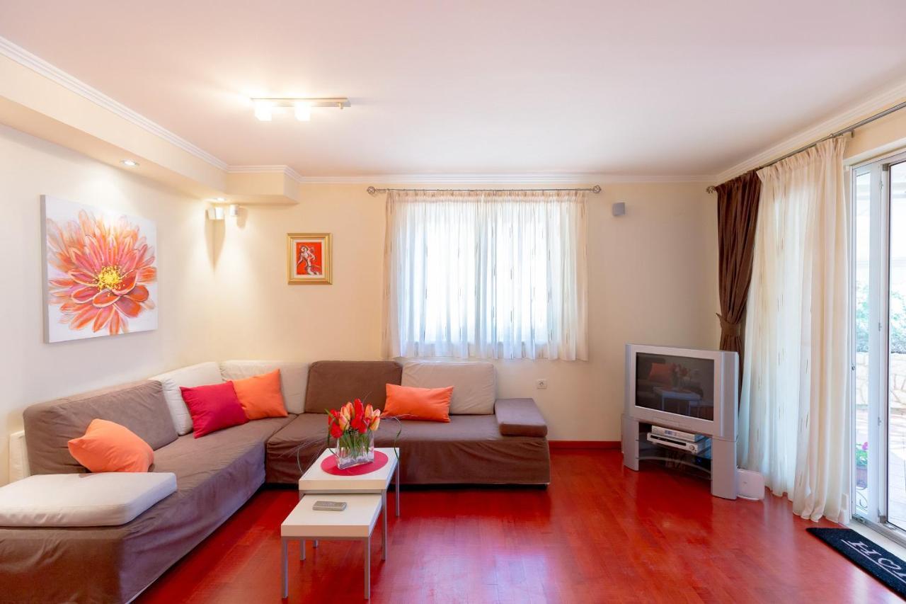 Leona & Borna'S Central Lapad Suites Ντουμπρόβνικ Εξωτερικό φωτογραφία