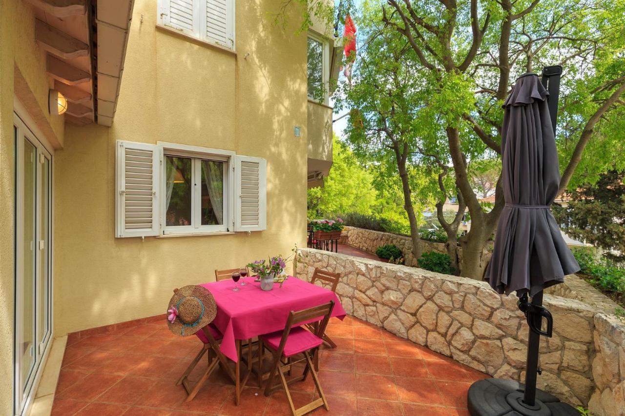 Leona & Borna'S Central Lapad Suites Ντουμπρόβνικ Εξωτερικό φωτογραφία
