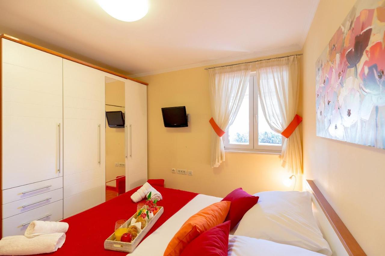 Leona & Borna'S Central Lapad Suites Ντουμπρόβνικ Εξωτερικό φωτογραφία