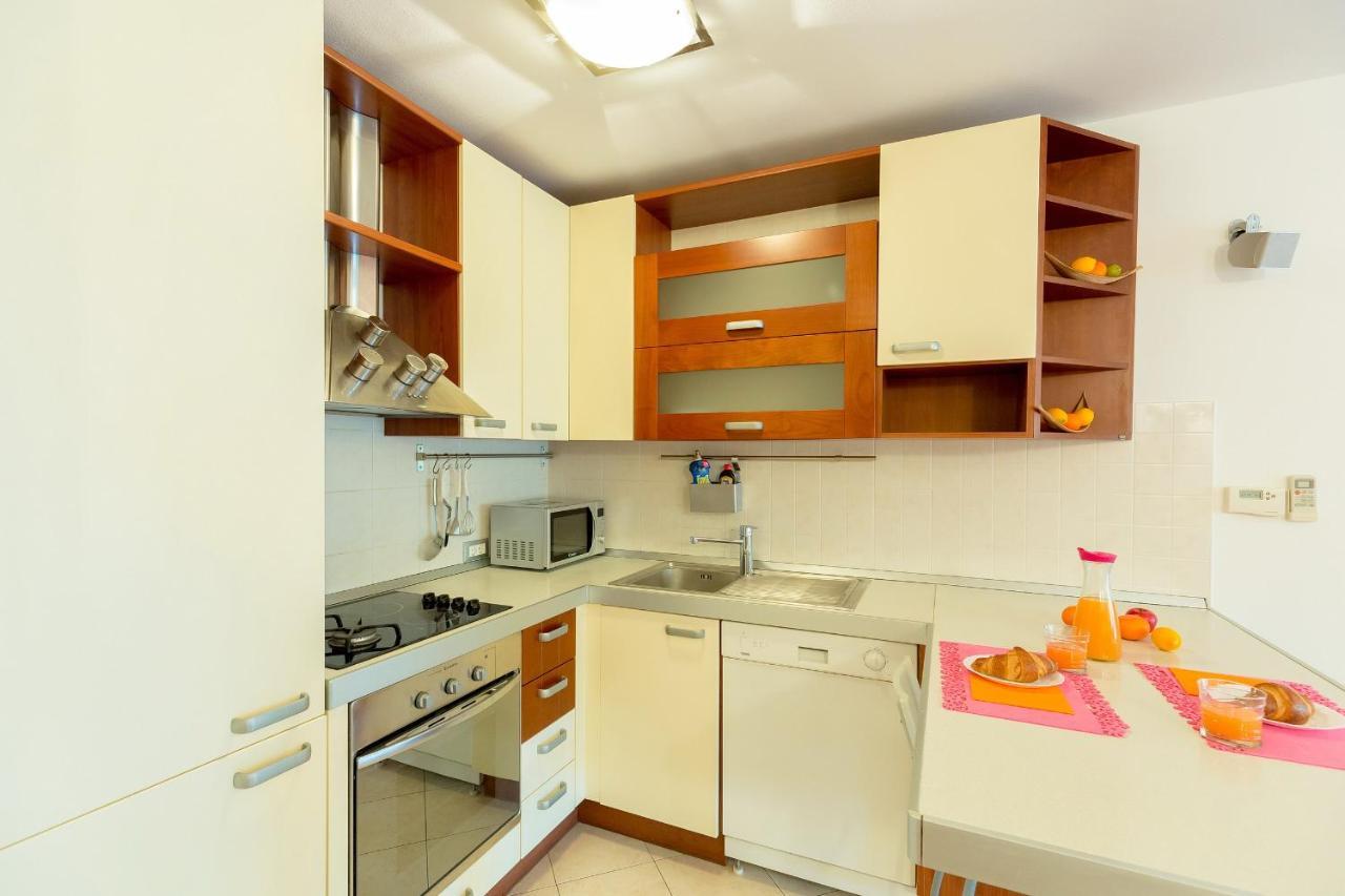 Leona & Borna'S Central Lapad Suites Ντουμπρόβνικ Εξωτερικό φωτογραφία