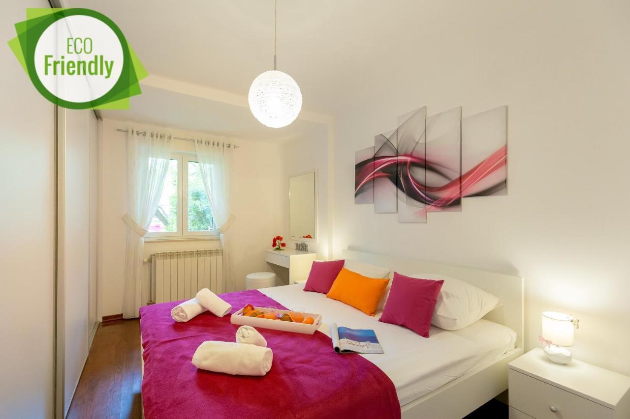 Leona & Borna'S Central Lapad Suites Ντουμπρόβνικ Εξωτερικό φωτογραφία
